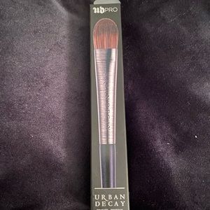 Urban decay flat optical blurring brush